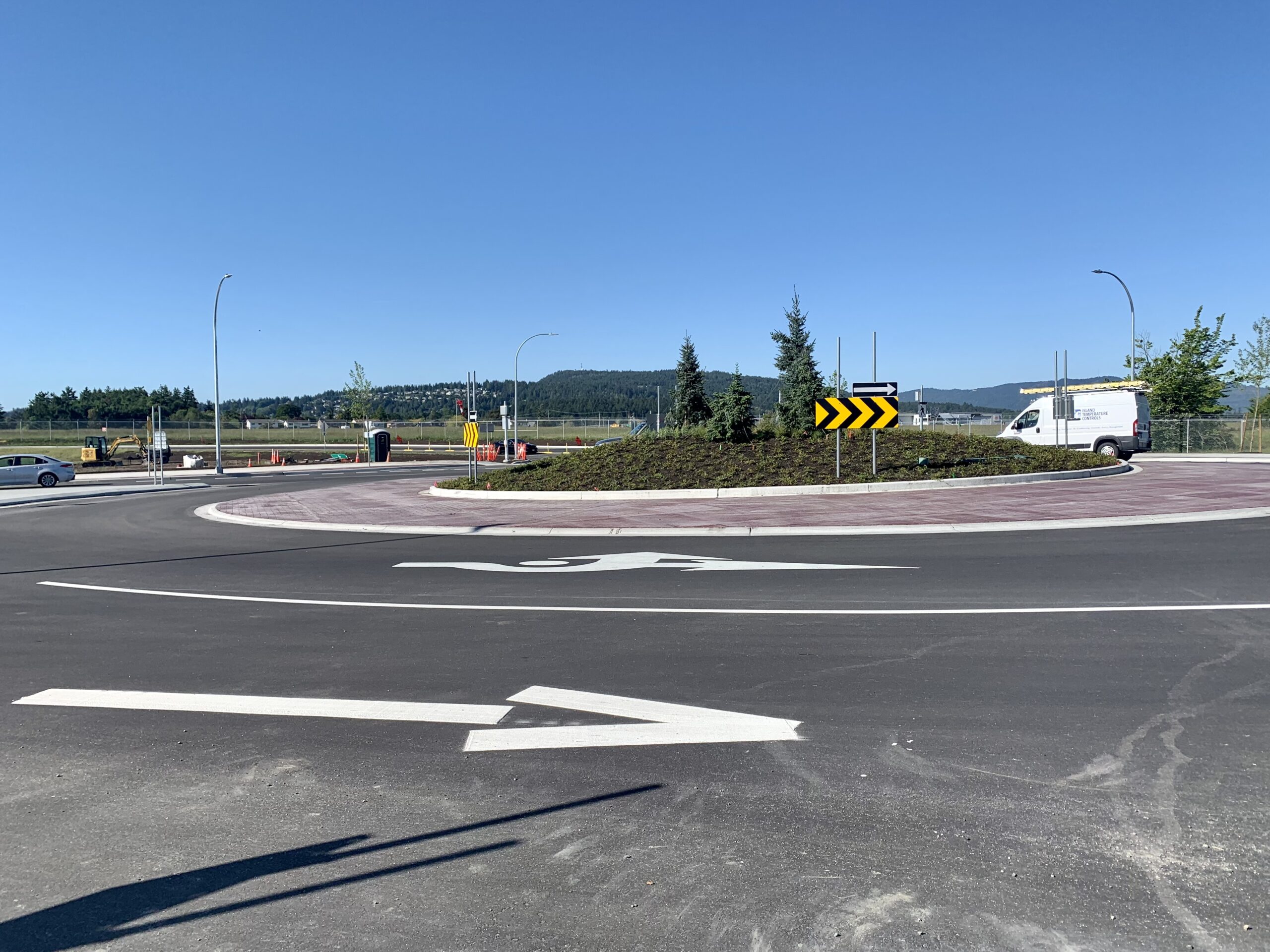 La construction du rond-point de l’avenue Beacon Ouest est désormais achevée